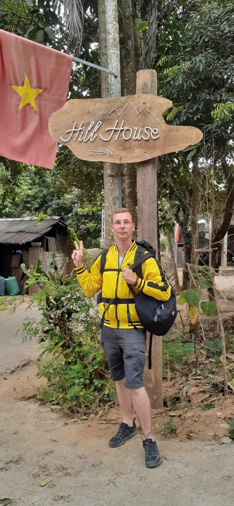Hill House * Mai Chau
